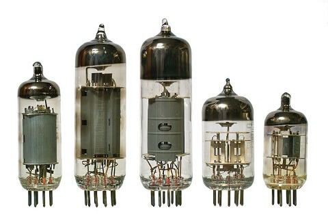 vacuum tubes - first-generation-of-computer
